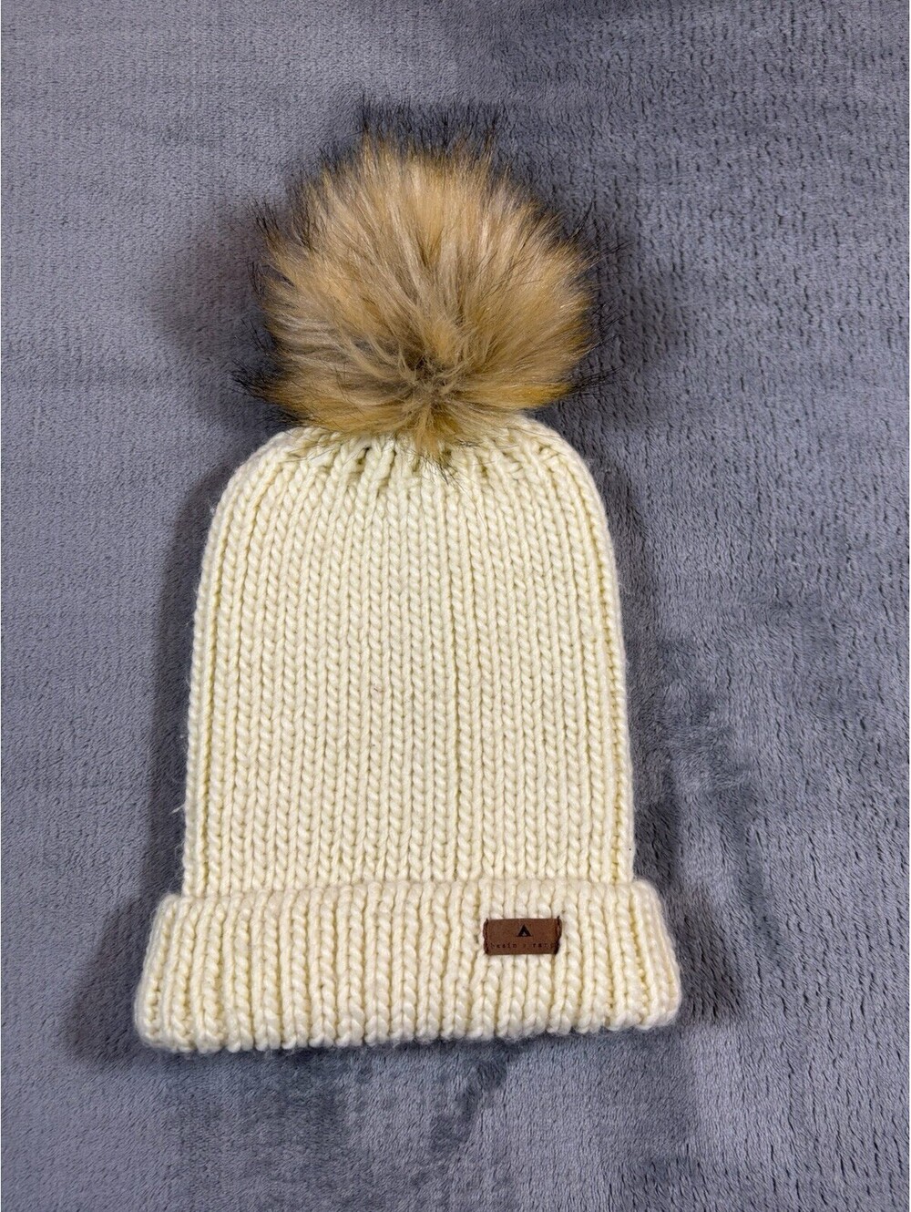 Women’s Knit Hat With Pom Pom Cream Brown Beanie Cozy Winter Basin+Range - Picture 1 of 5